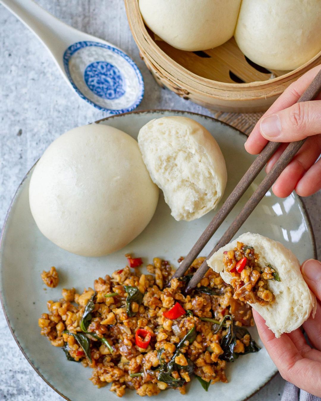 Fluffy Steamed Mantou Buns