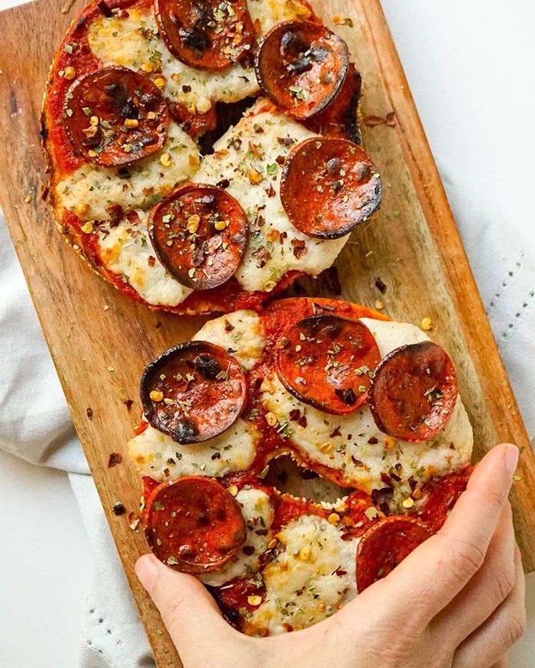 10 Minute Vegan Pizza Bagels