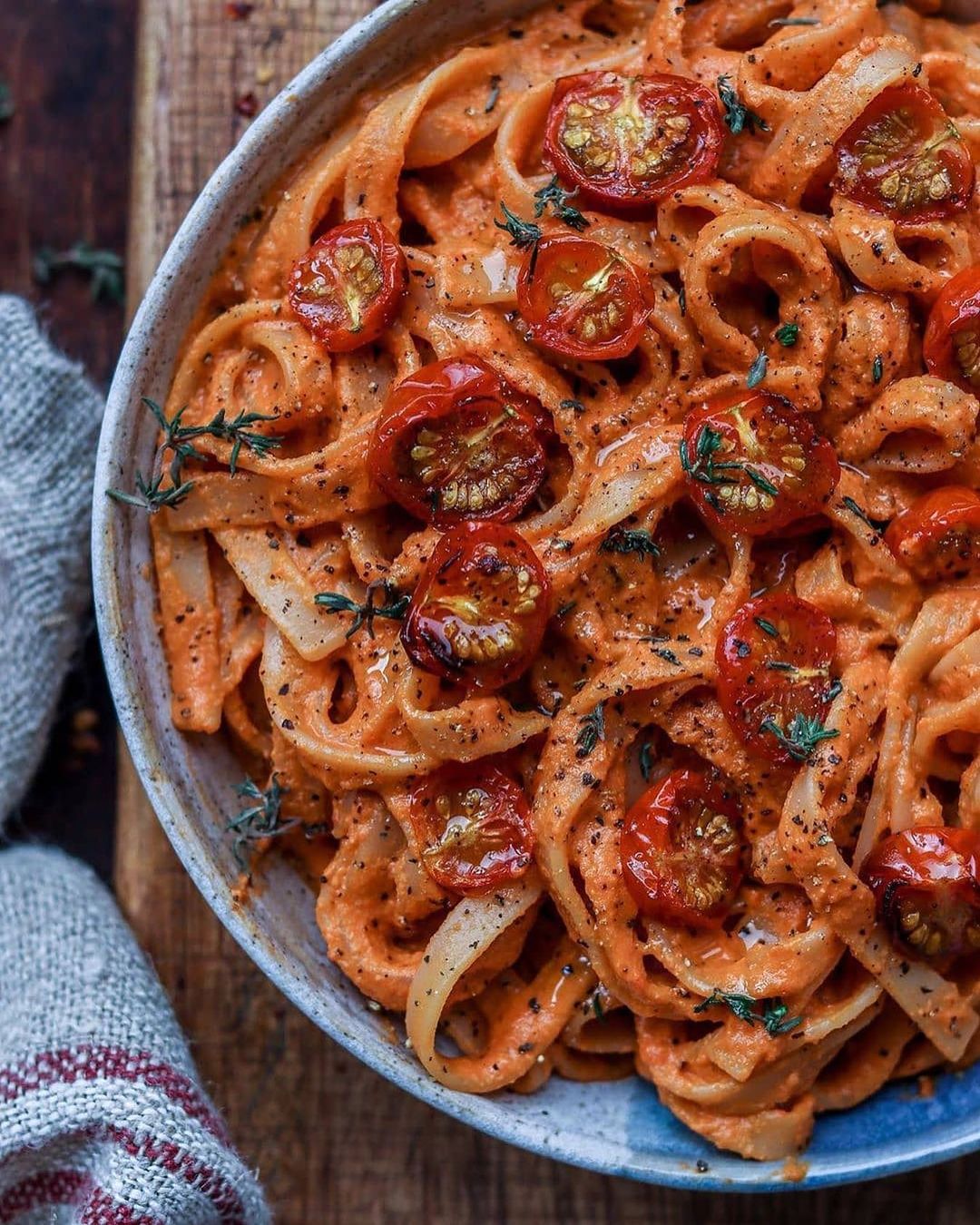 Sloppy, Creamy Cashew Tomato Pasta