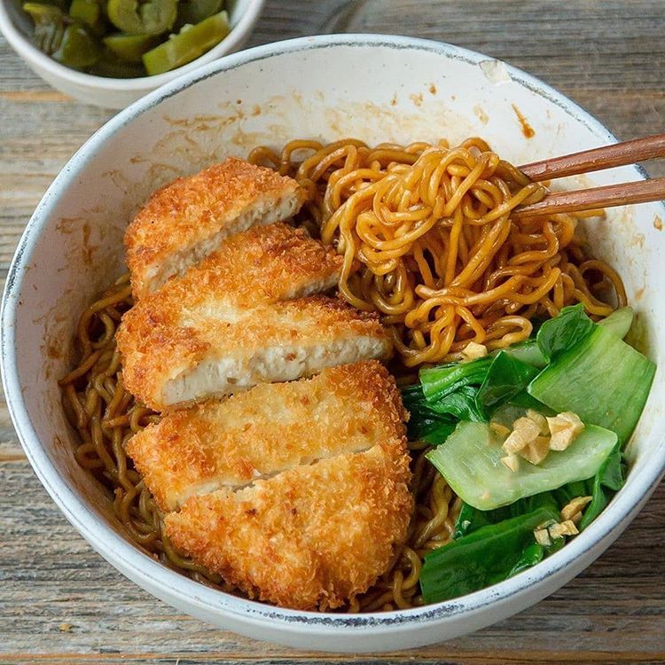 Tofu Katsu Noodles Bow