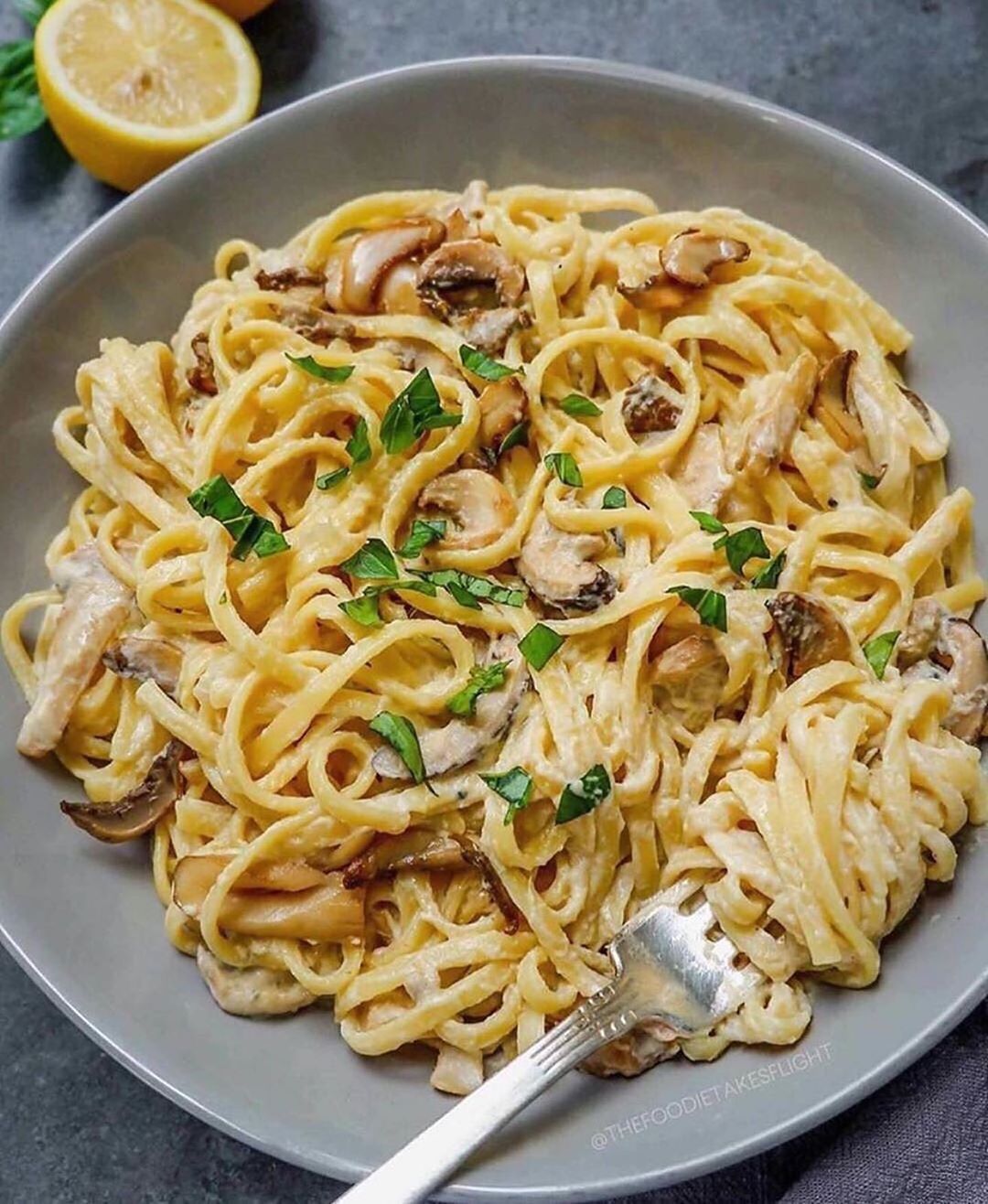 Creamy Lemon and Mushroom Pasta