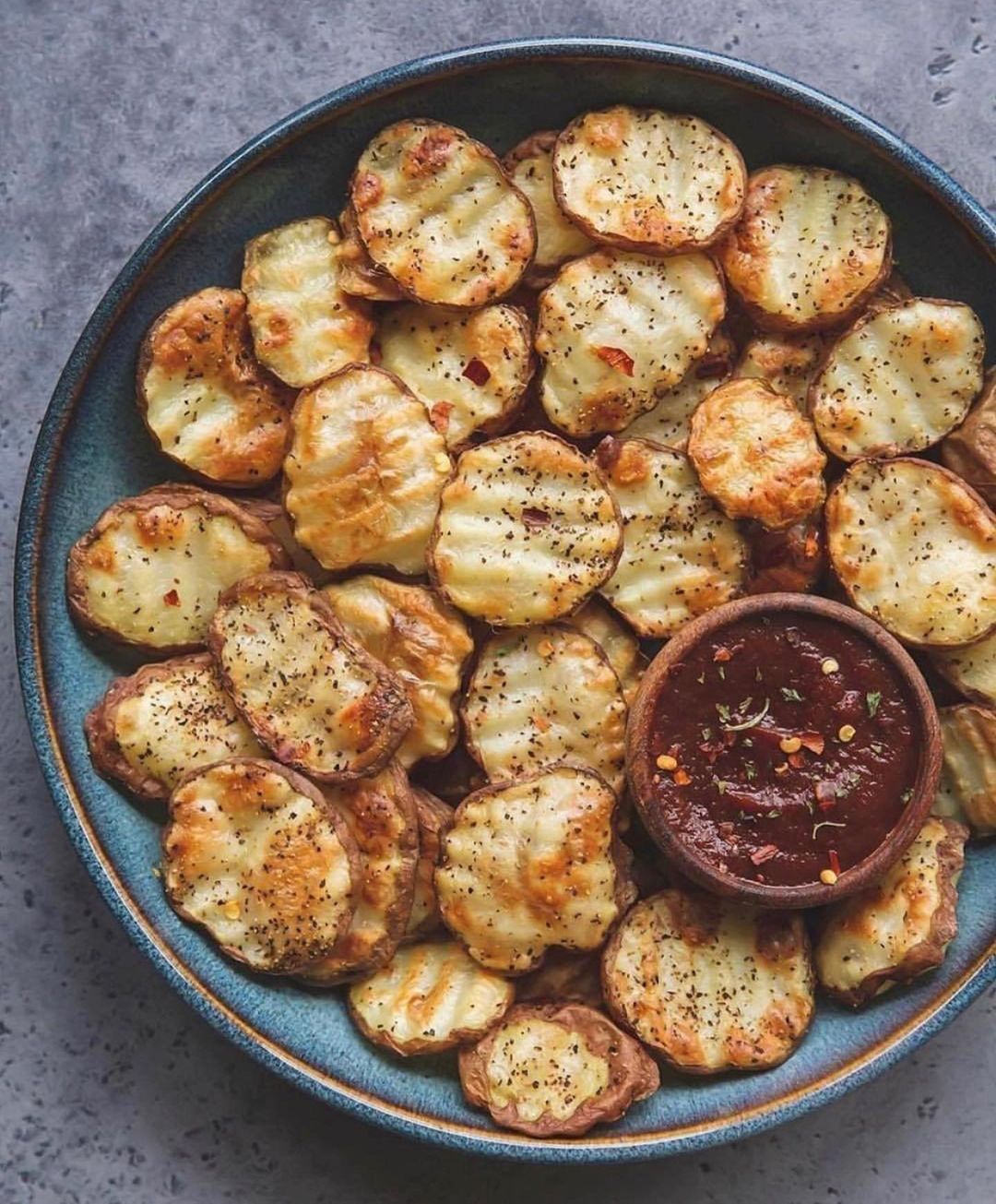 Crinkle Cut Baked Potato Snacks with Spicy Ketchup