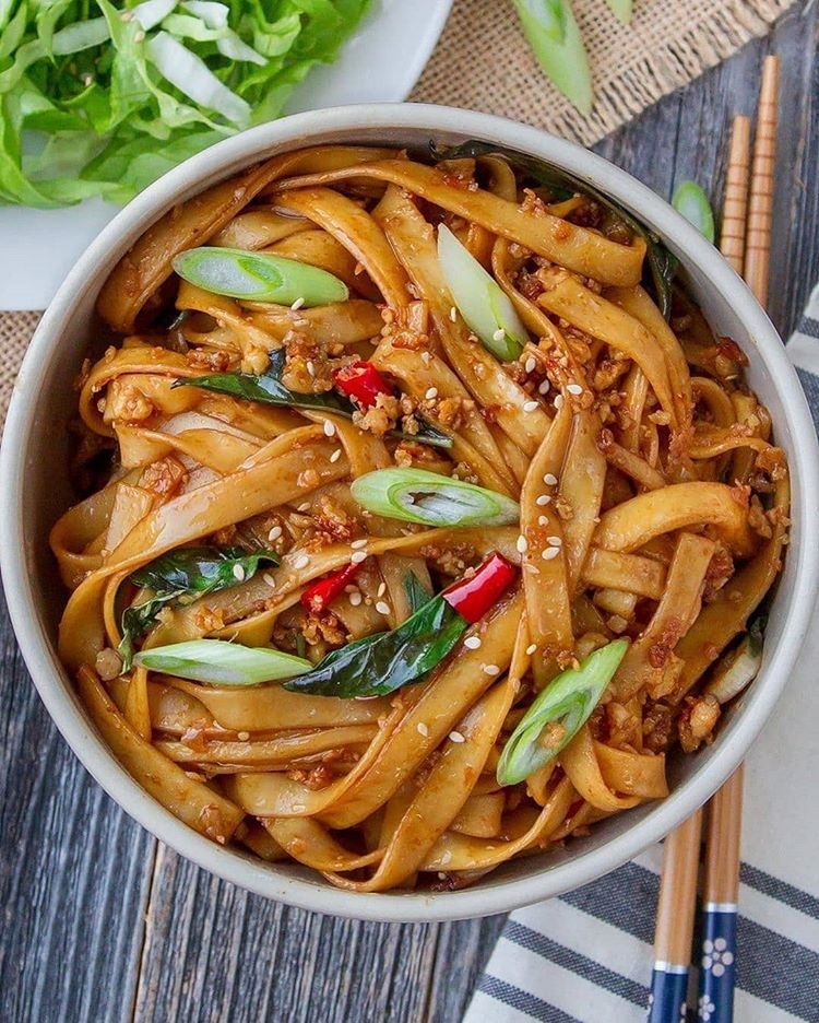 Spicy Basil Noodles with Minced Tofu