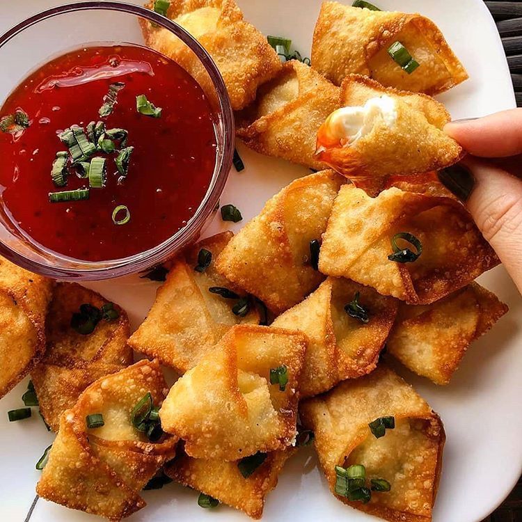 Vegan Cream Cheese and Scallion Wontons