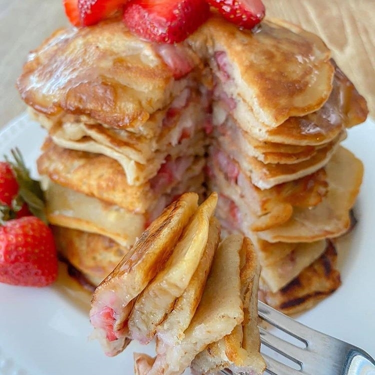 Five-Ingredient Vegan Strawberry Pancakes with Gluten-Free Option