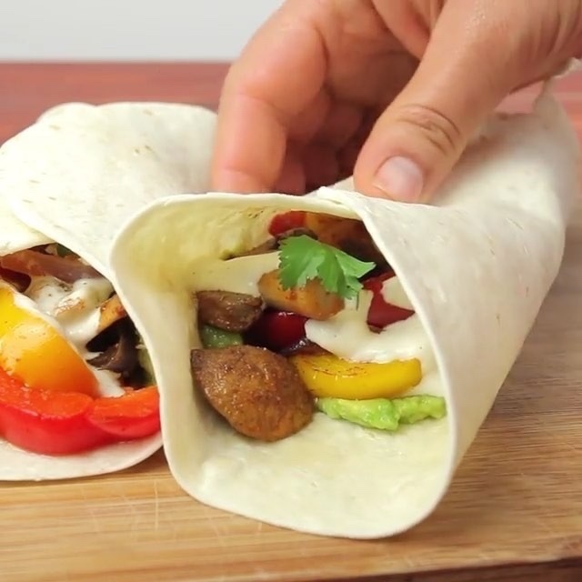Easy Vegan Fajitas with Spicy Vegetables