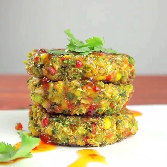 Healthy Spicy Broccoli and Sweetcorn Fritters