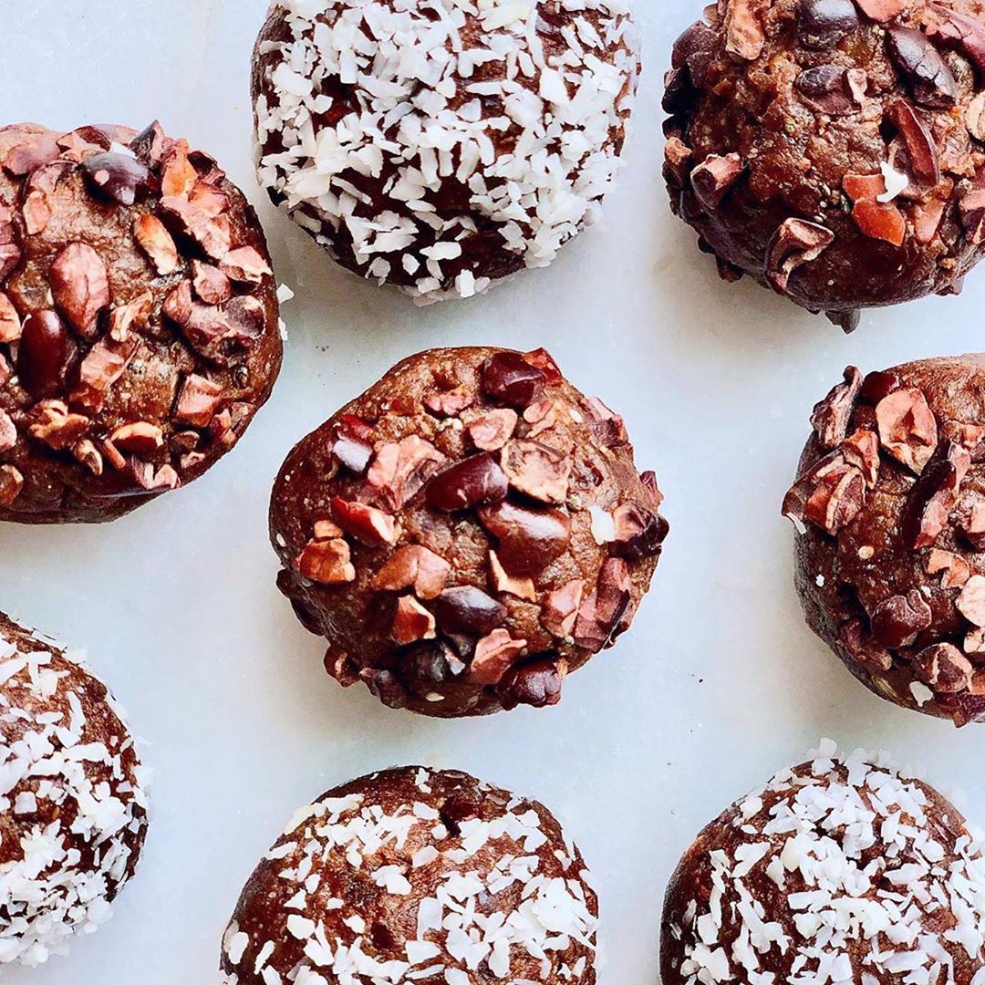Super Chocolate Energy Balls with Botanicals