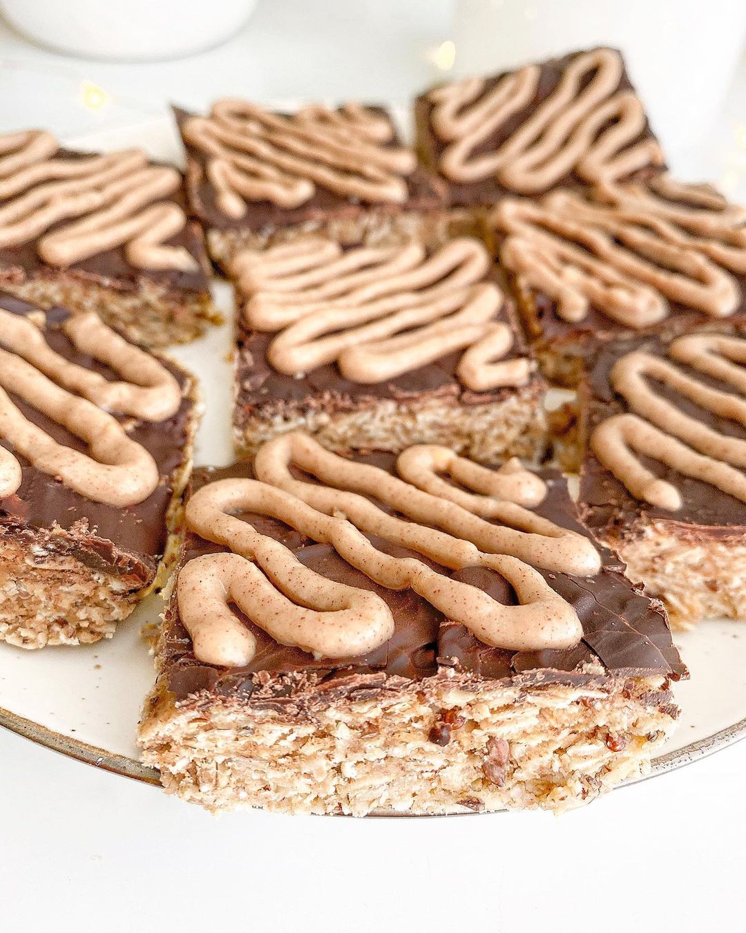No-Bake Chewy Chocolate Granola Bars