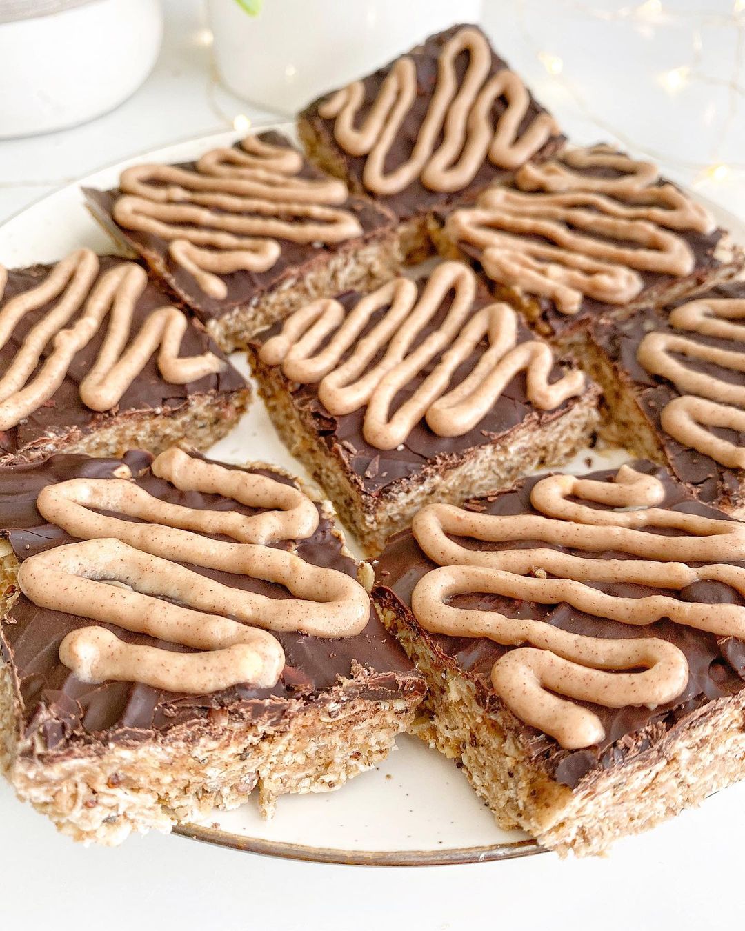 No-Bake Chewy Chocolate Granola Bars