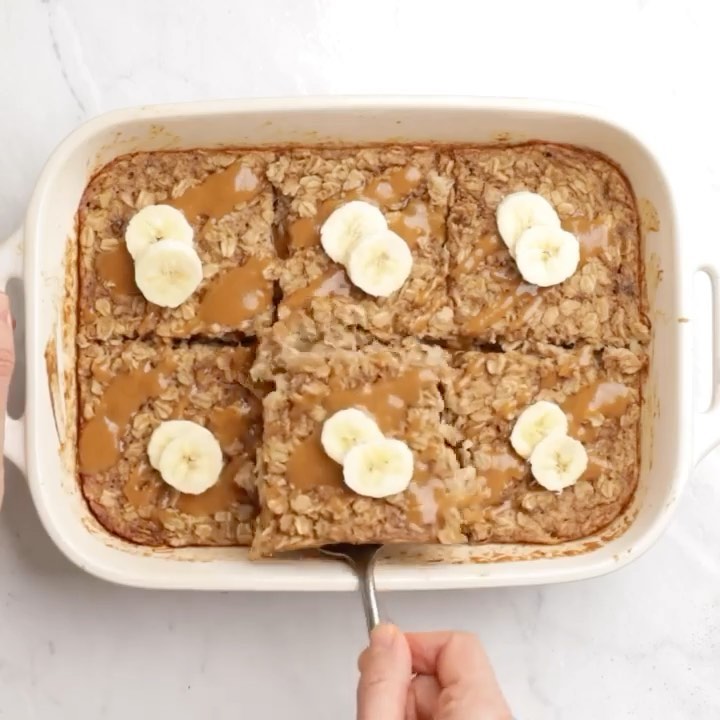 Banana Peanut Butter Oatmeal Breakfast Bake