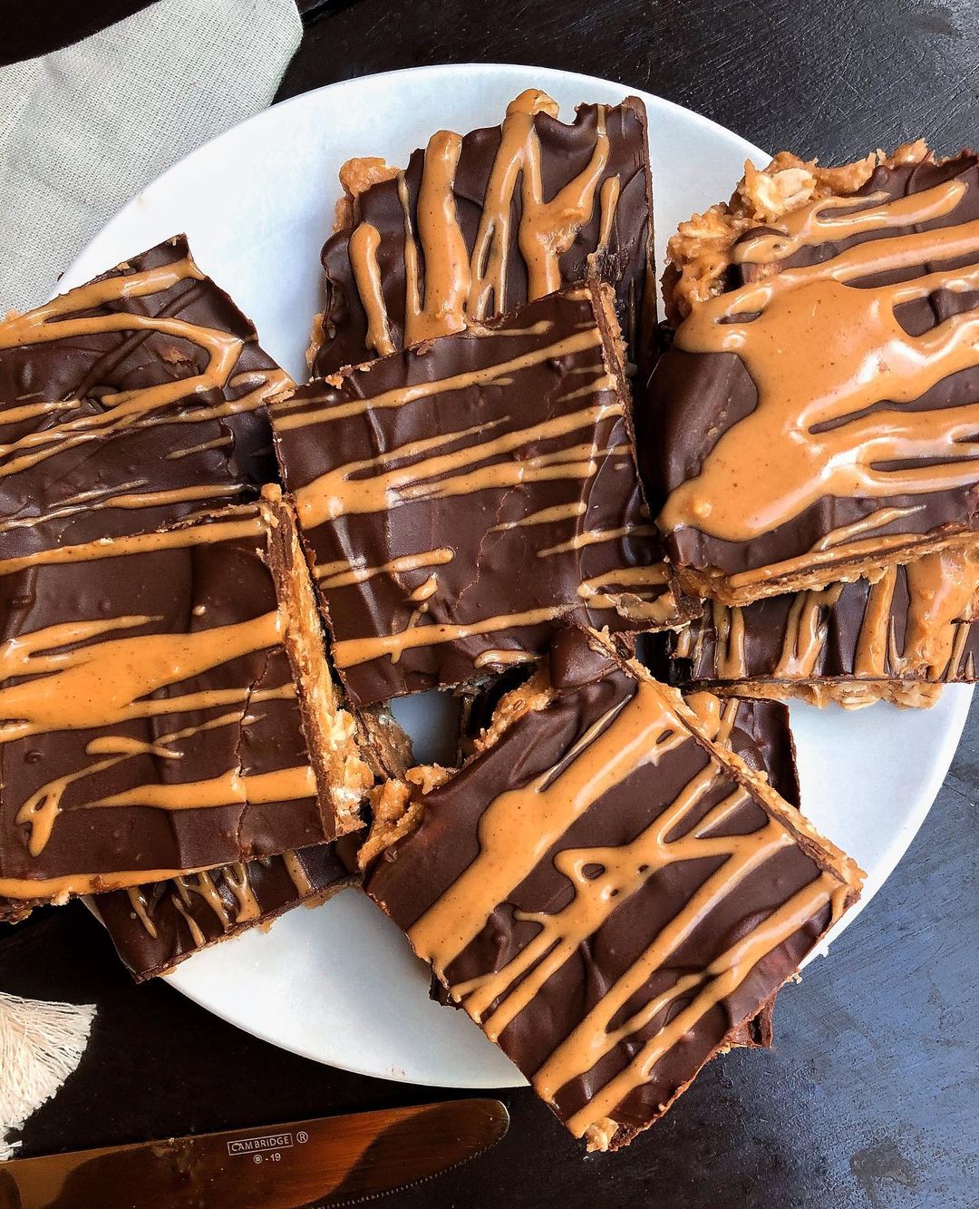No Bake Chocolate Peanut Butter Bars