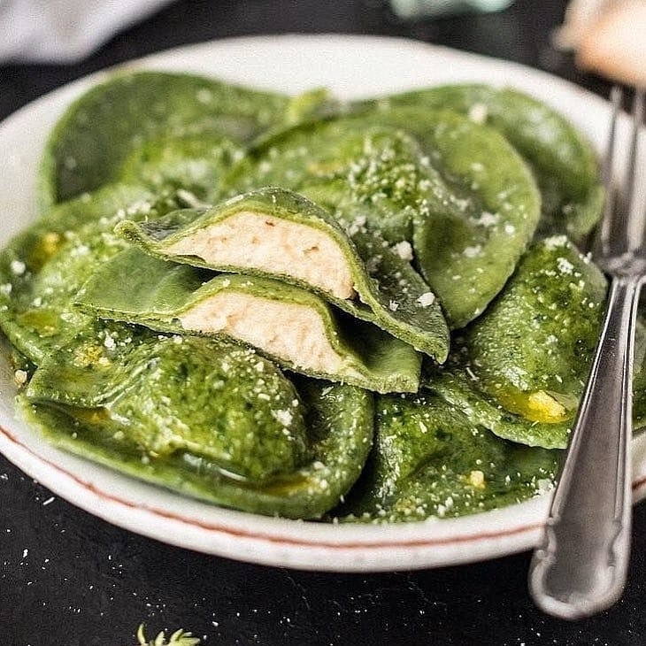 Spinach Ravioli with Cashew Truffle Filling
