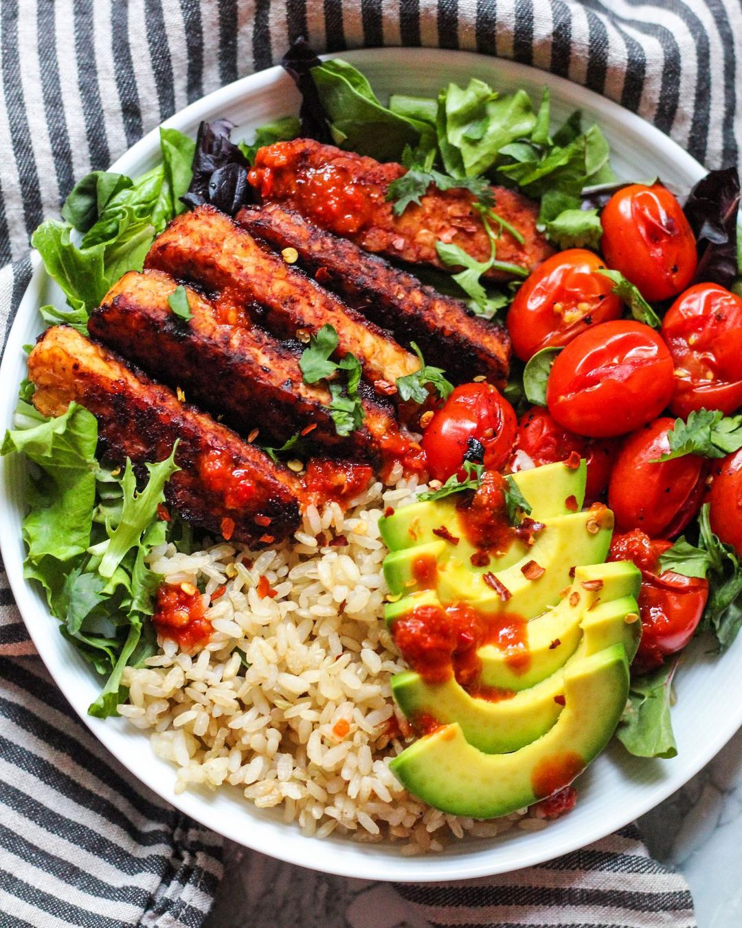 Tempeh Lettuce and Tomato Rice Bowl