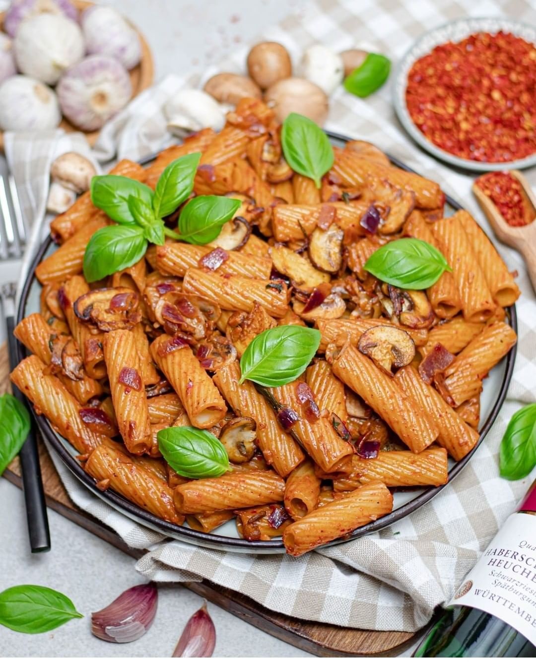 Creamy Onion Red Wine Pasta