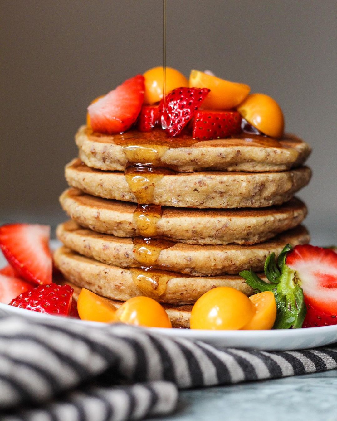 Almond Oat Pancakes