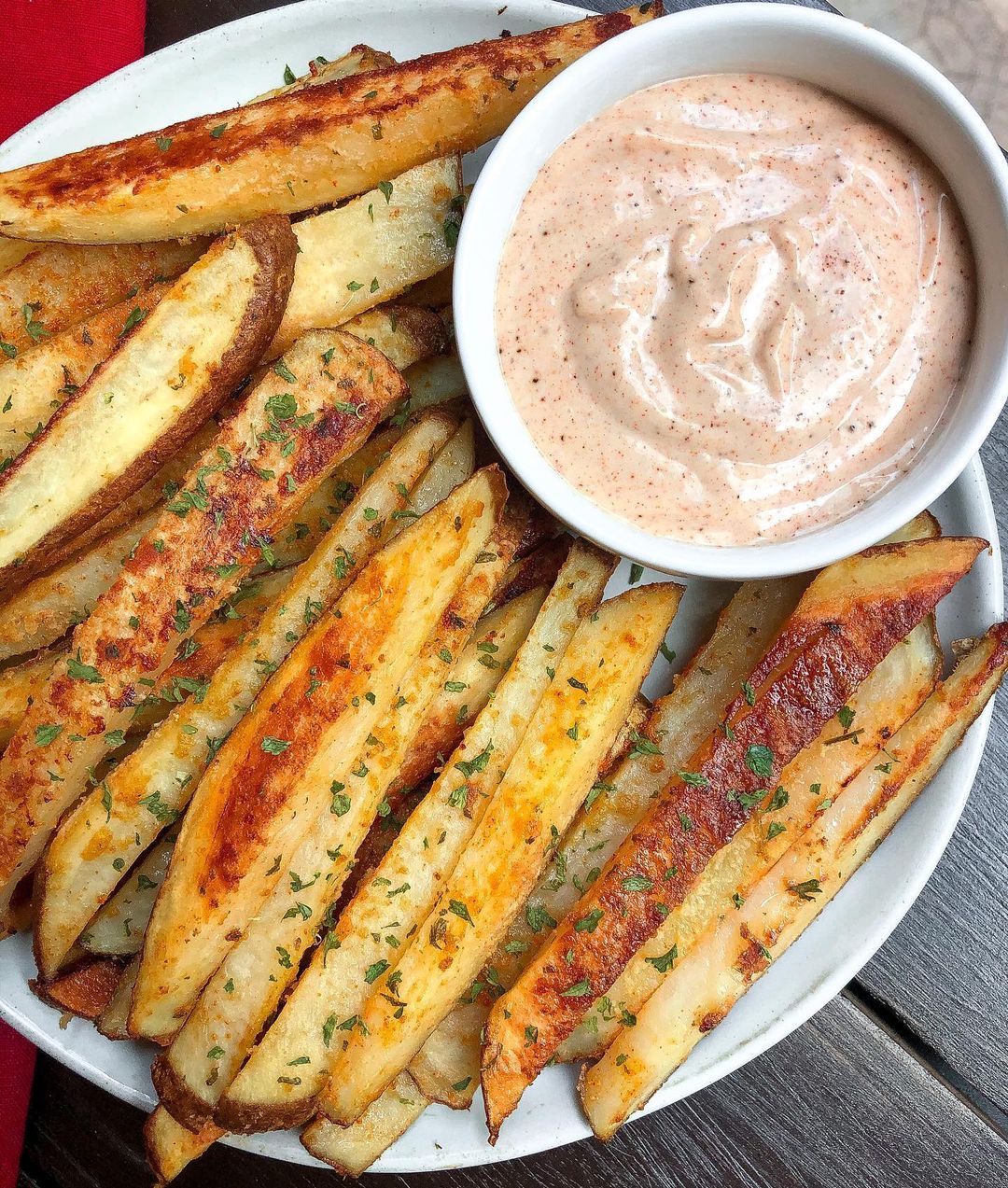 Crispy Garlic Fries with Vegan Chipotle Aioli