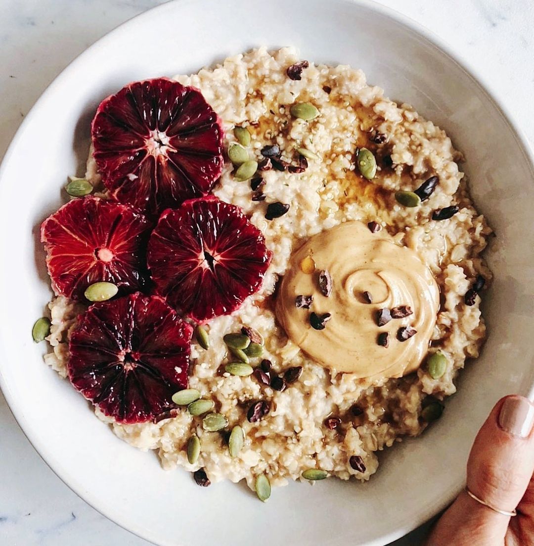 Spiced Oatmeal with Nutritious Toppings