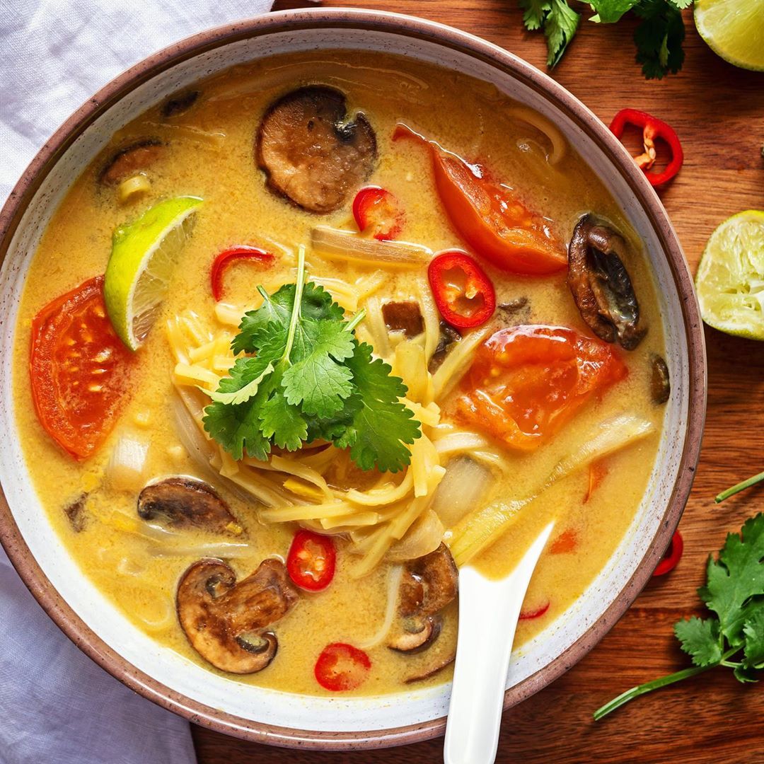 Tom Yum Soup with Rice Noodles