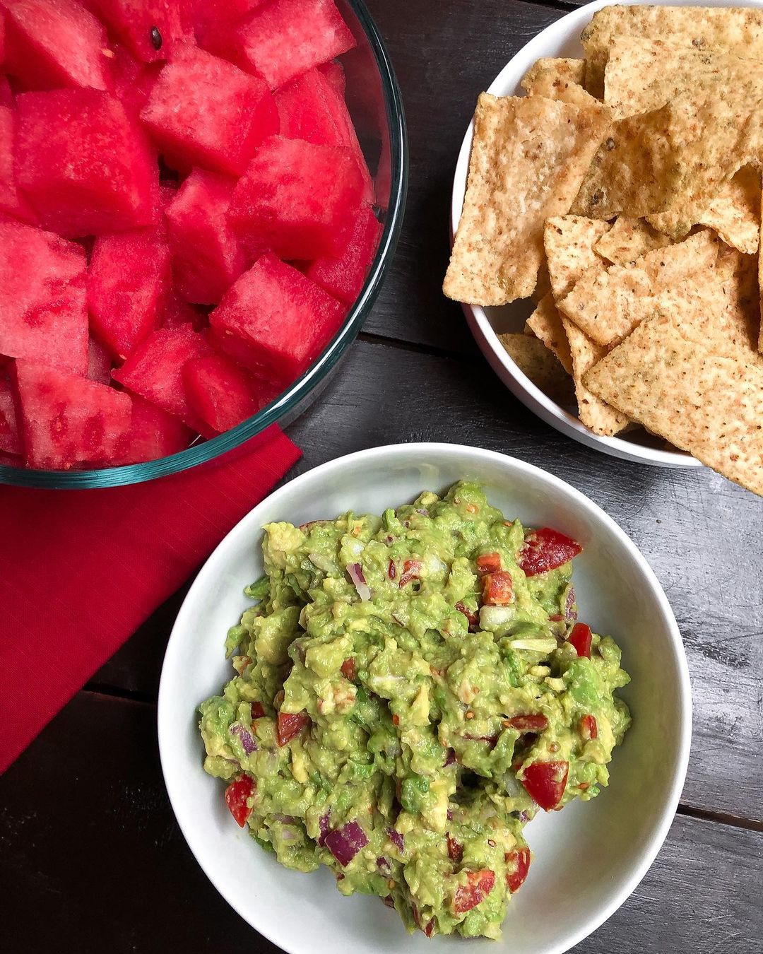 Fresh Avocado Guacamole with Lime and Herbs