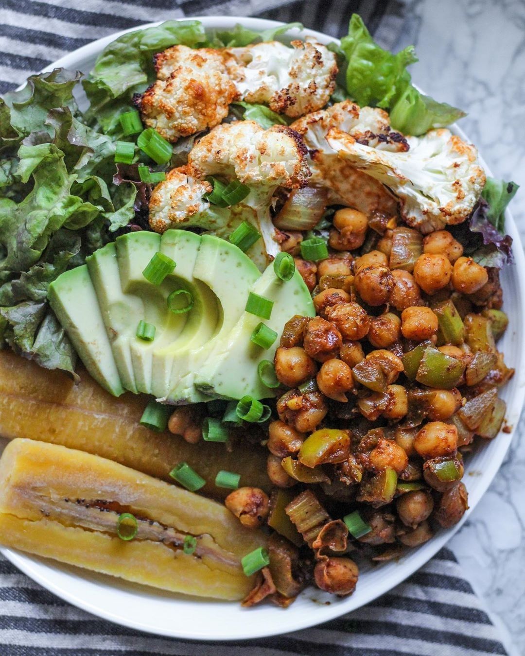 Mustard Chili Chickpeas Dish