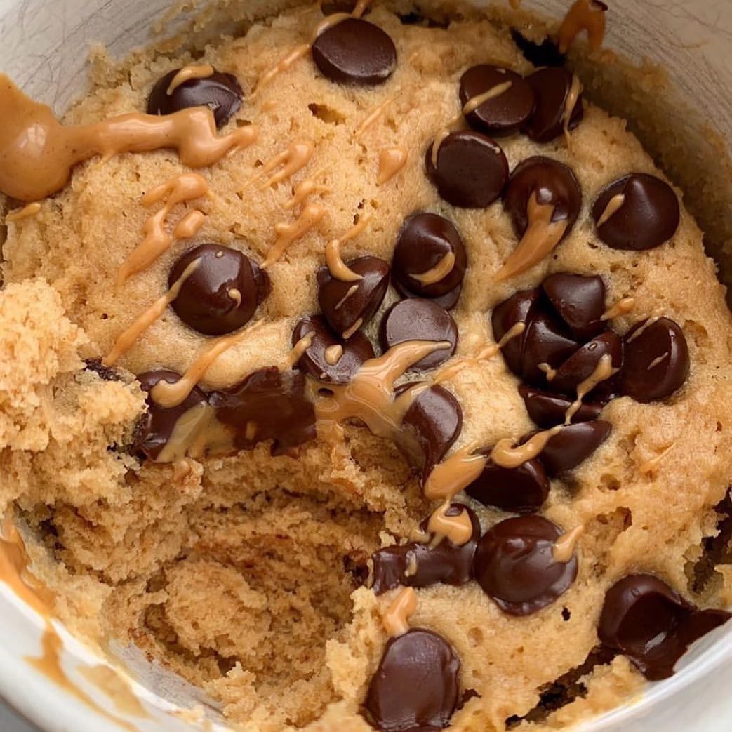 Peanut Butter Chocolate Chip Mug Cake