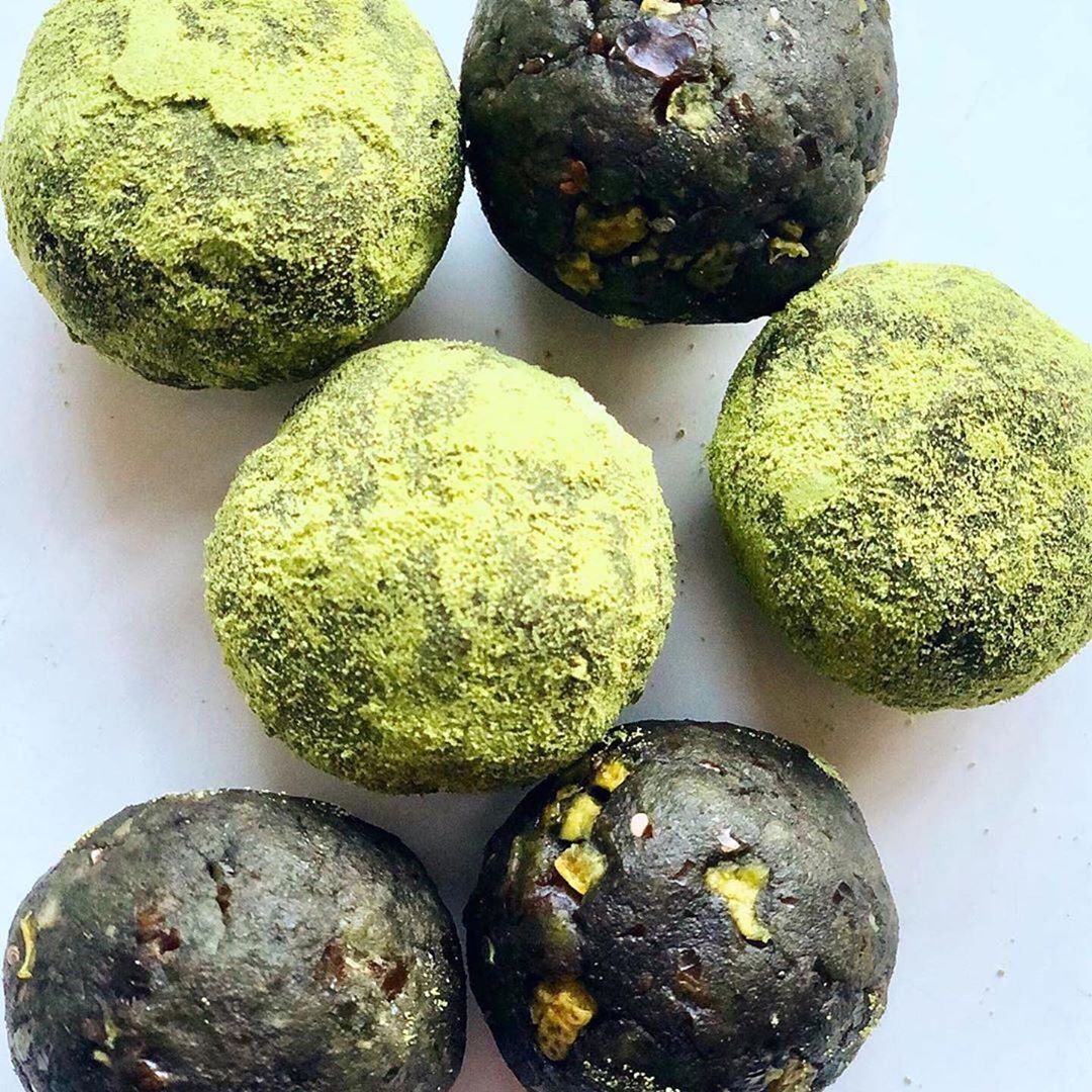 DIY Matcha Beauty Lemon Energy Balls
