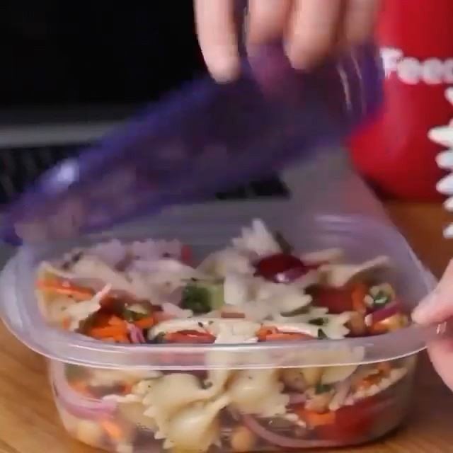 Easy Vegan Pasta Salad