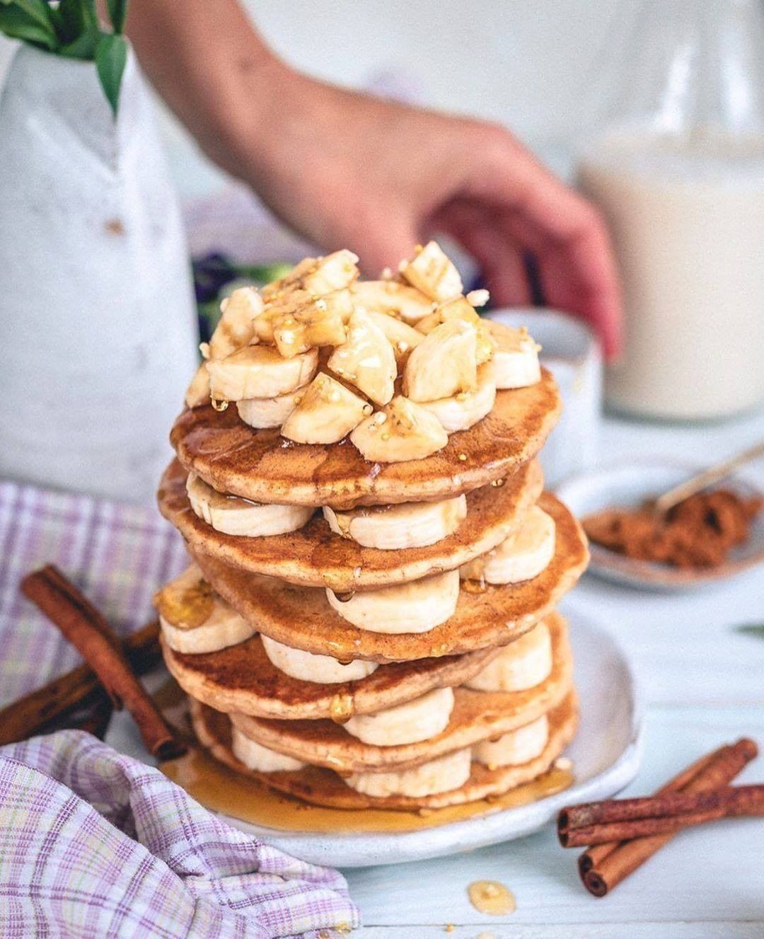 Fluffy Vegan Banana Pancakes