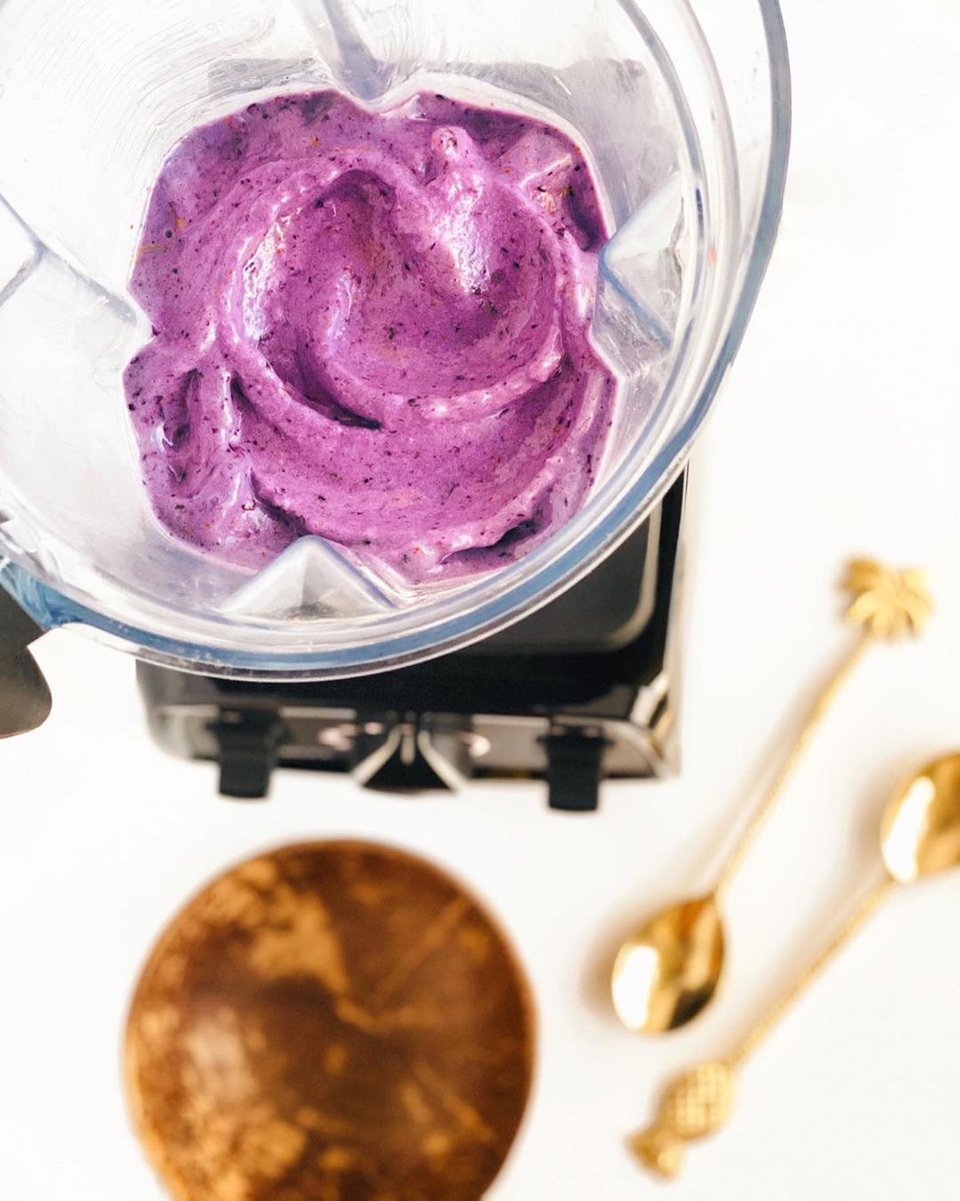 Berry Vanilla Shake to Satisfy Sweet Tooth