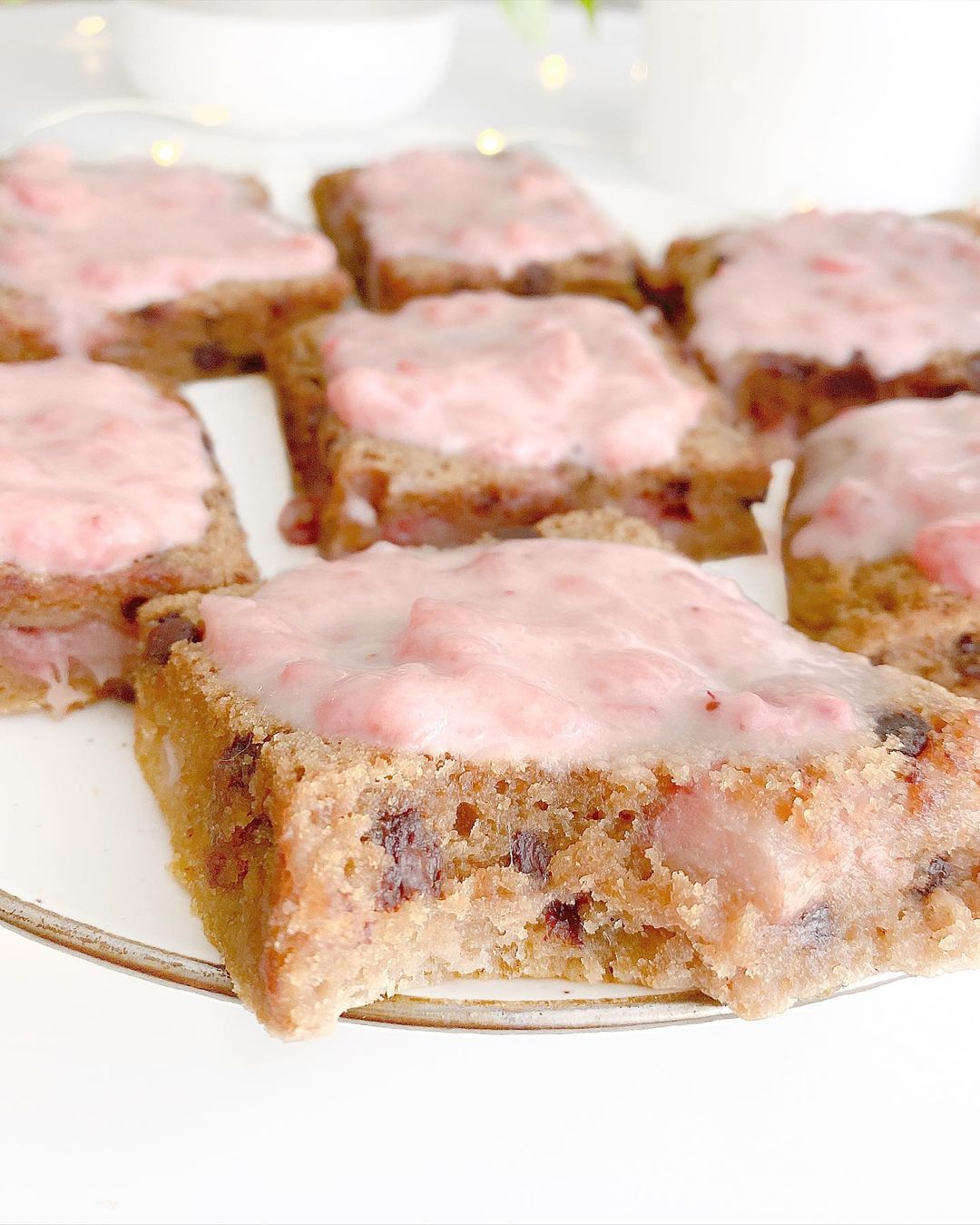 Strawberry Chocolate Chip Bars