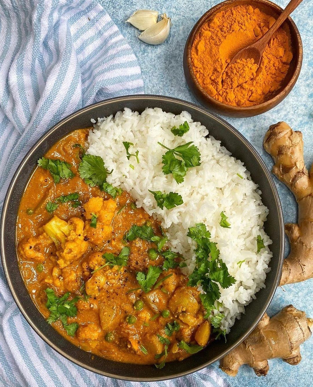 Vegetable Makhani with Cauliflower and Spices