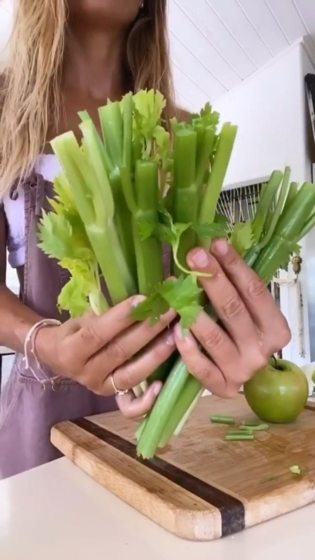DIY Alkalizing Green Juice Without Juicer