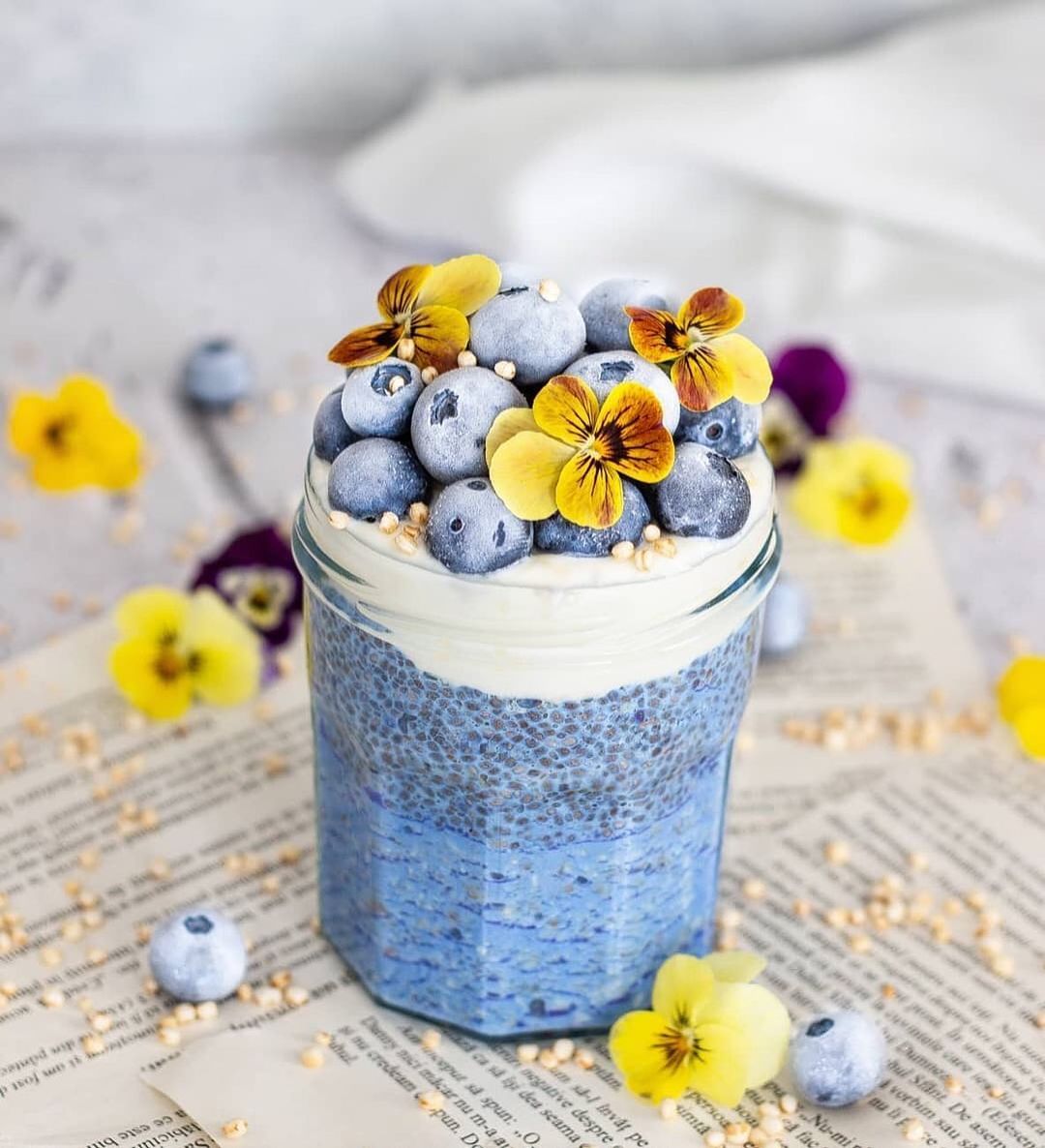 Overnight Oats and Chia Pudding Parfait