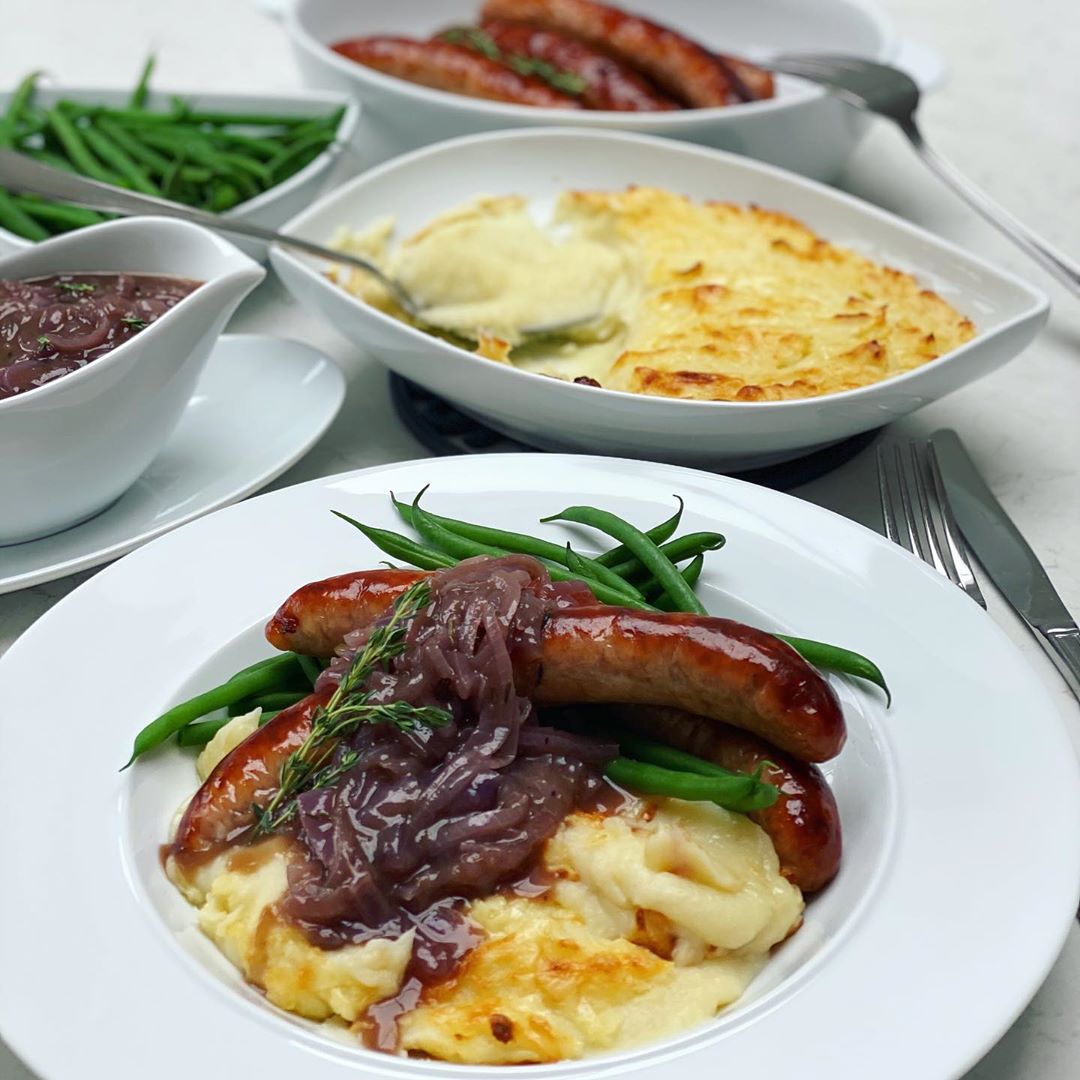 Red Onion and Thyme Gravy