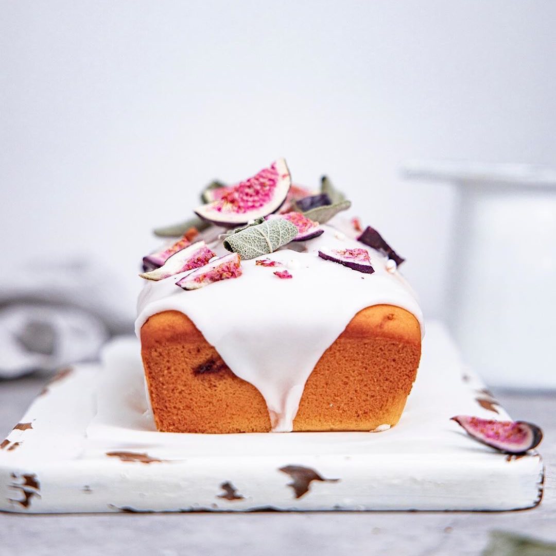 Vegan Vanilla Fig Loaf Cake