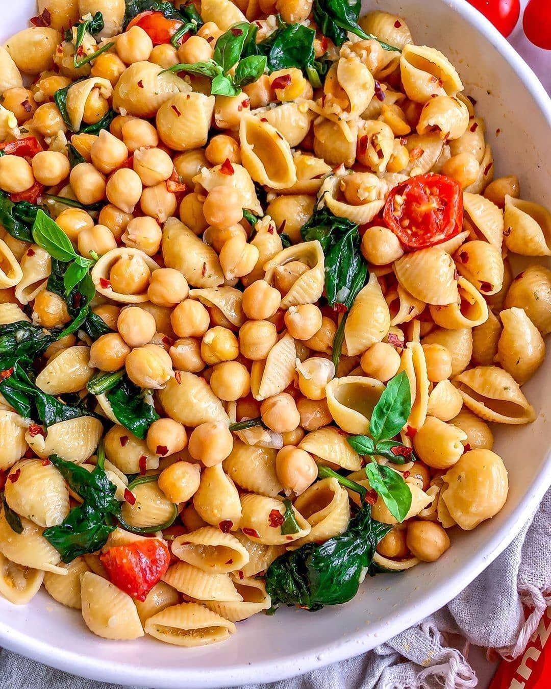 Spicy Olive Oil Garlic Shell Pasta with Chickpeas