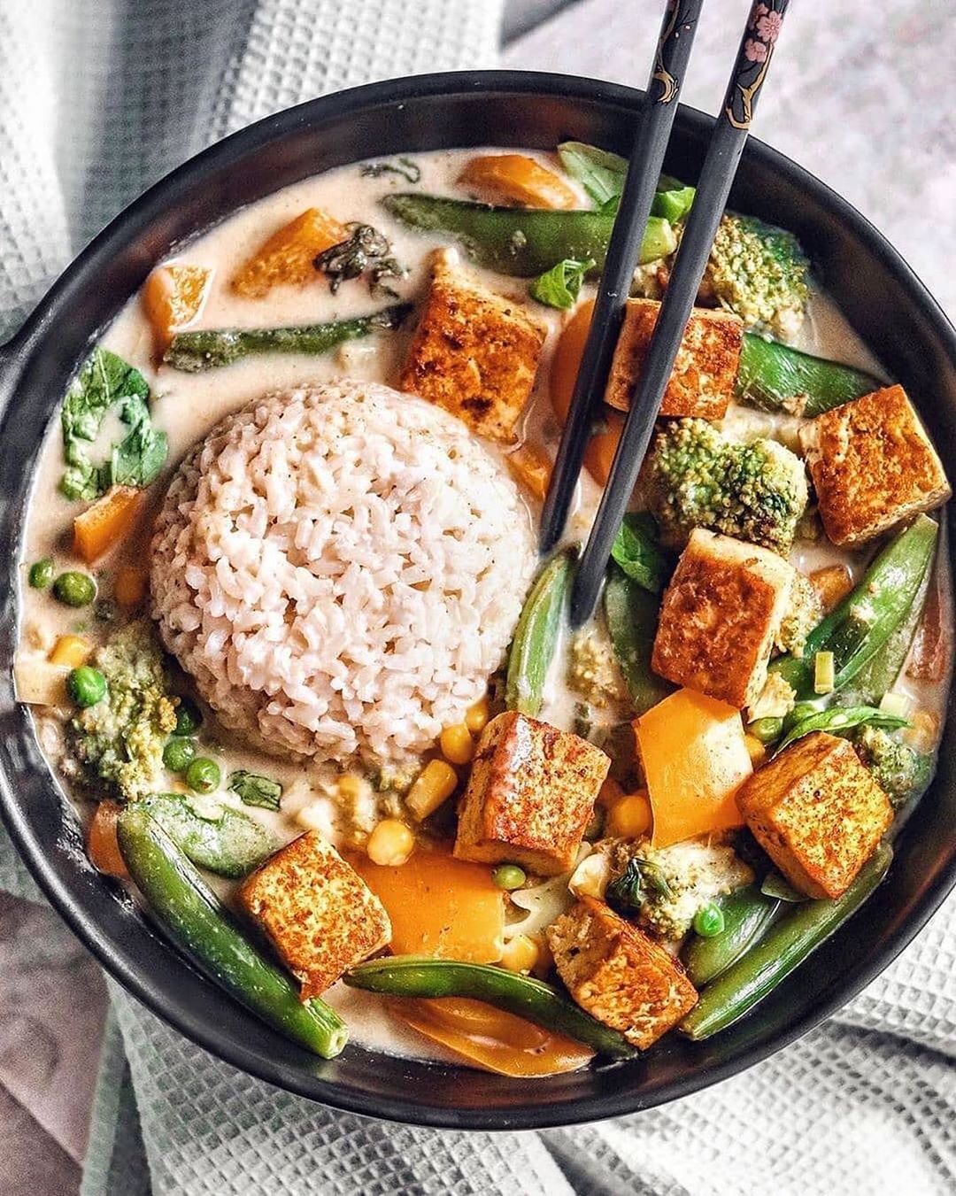 Green Coconut Curry With Pan Fried Tofu