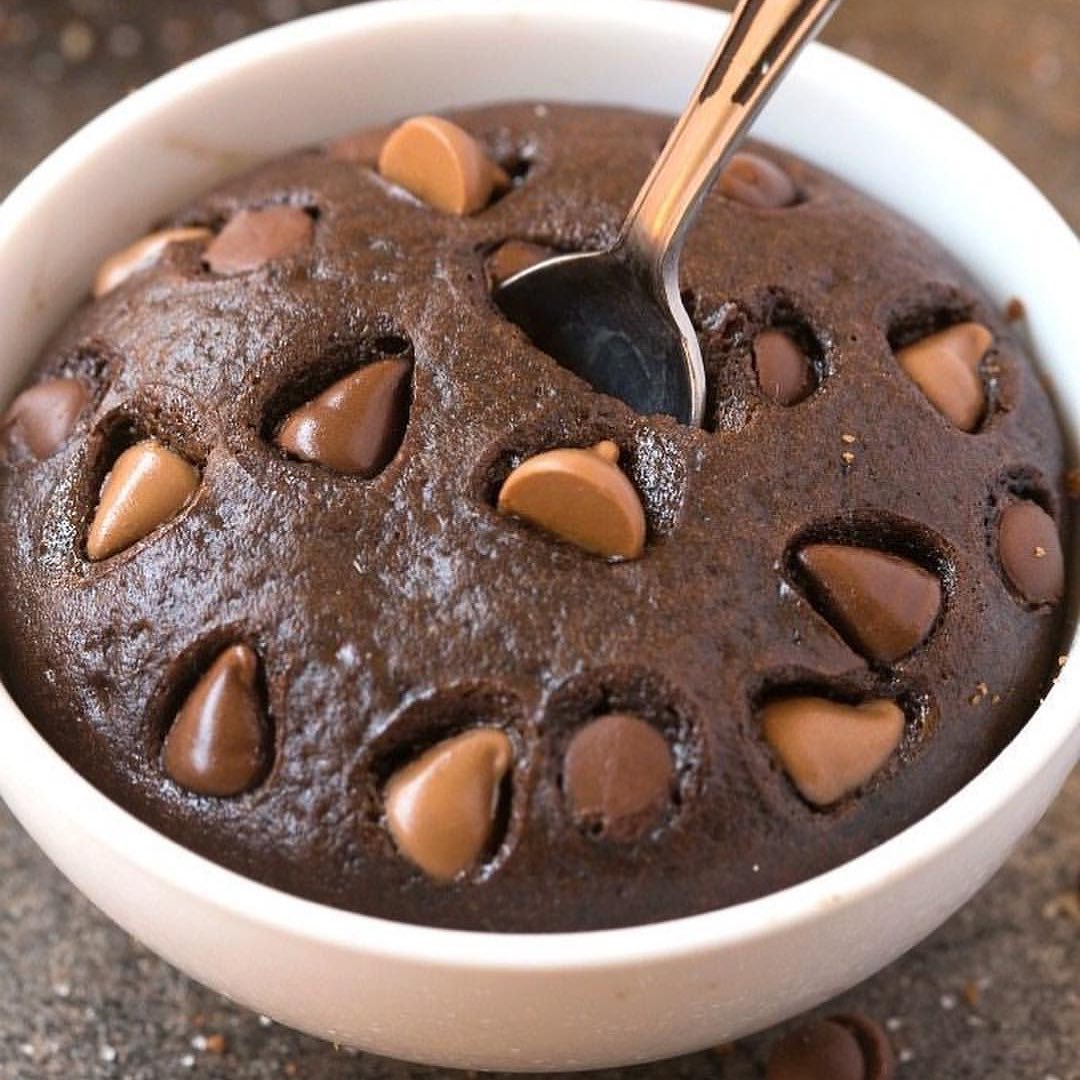 4 Ingredient Flourless Chocolate Cake