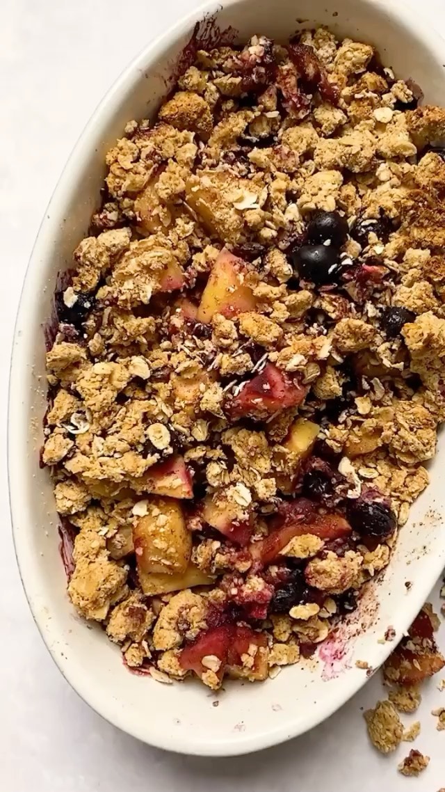 Easy Gluten-Free Vegan Apple Blueberry Crumble