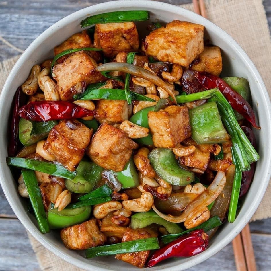 Spicy Cashew Tofu Stir-Fry with Vegetables