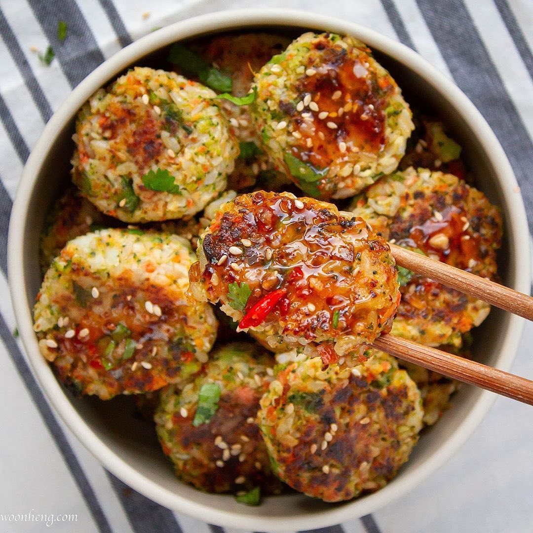 Broccoli and Cauliflower Bites with Thai Sweet Chili Sauce