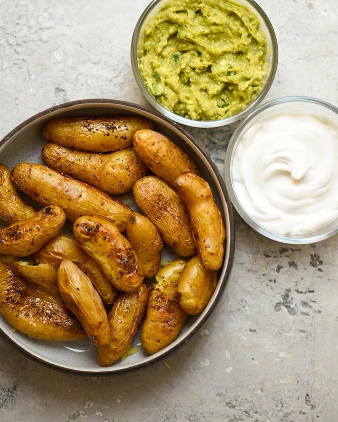 Crispy Baked Potatoes with Seasonings and Toppings