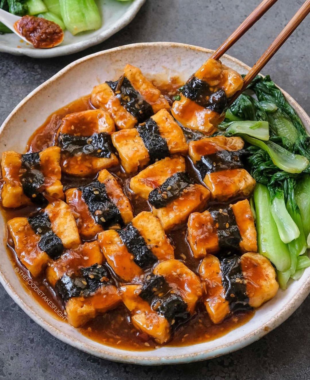 Nori-Wrapped Tofu in a Spicy Sauce