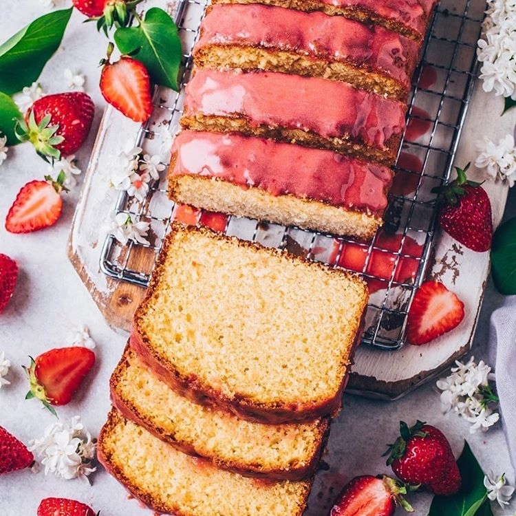 Vegan Lemon Cake