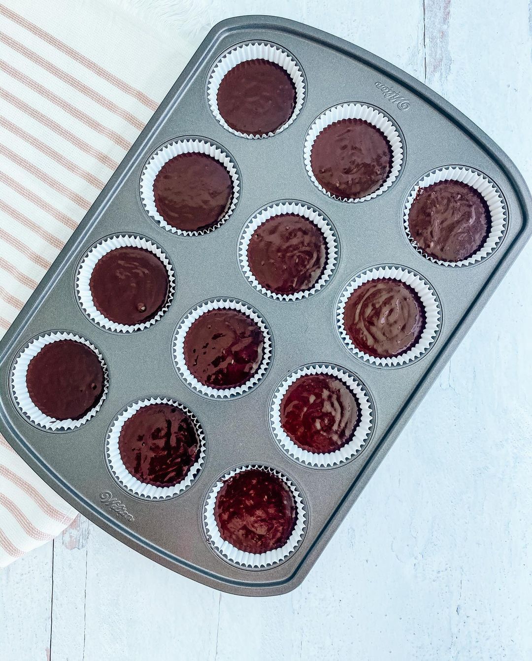 Vegan Keto Chocolate Orange Cupcakes