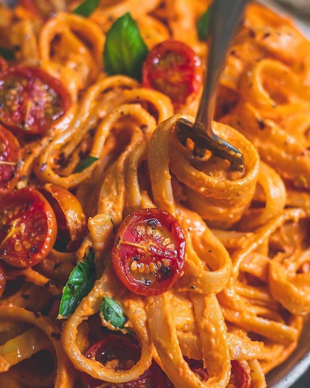 Roasted Red Pepper and Cherry Tomato Fettuccine