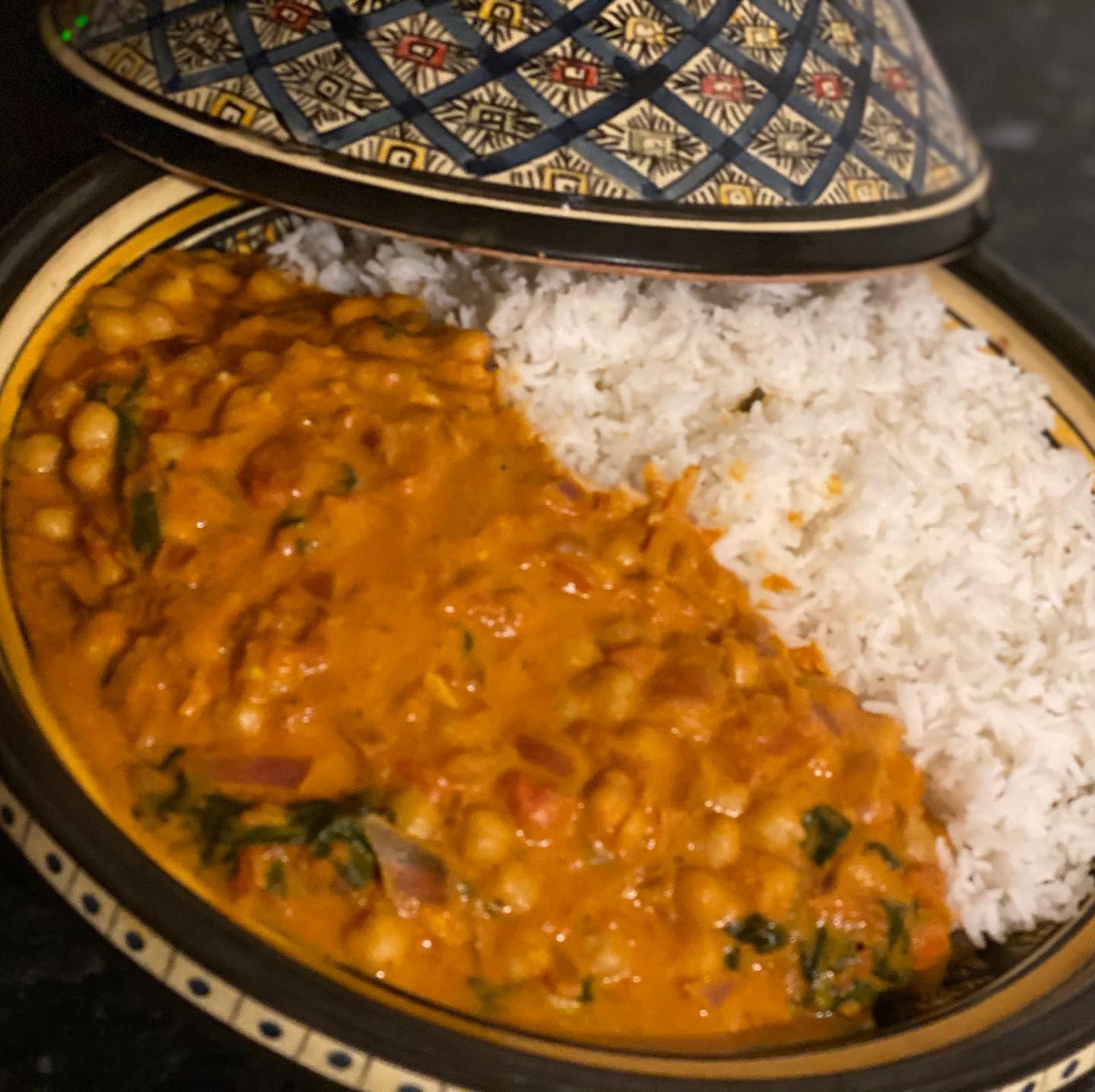 Quick Chickpea Masala with Spinach