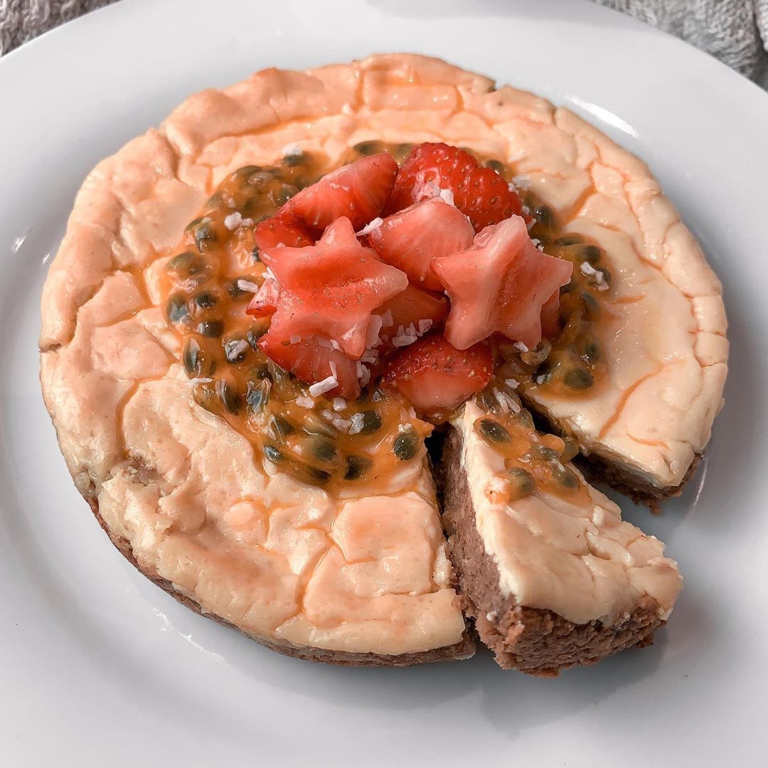 Giant Single Serve Baked Vanilla Protein Cheesecake