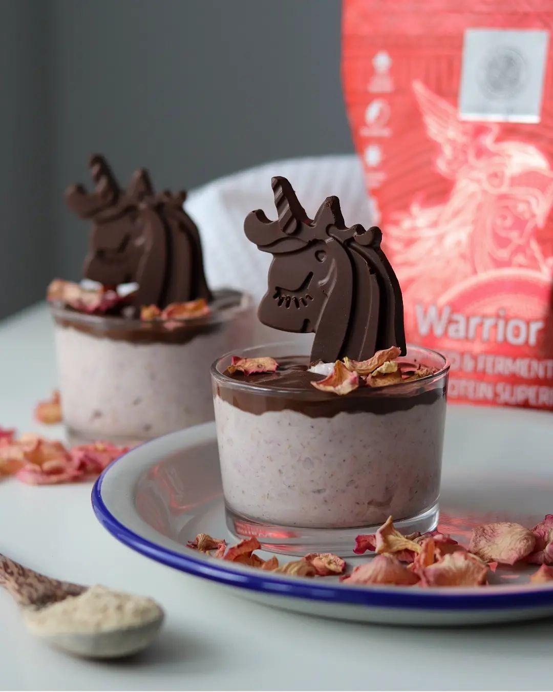Unicorn Overnight Oats with Protein and Chocolate